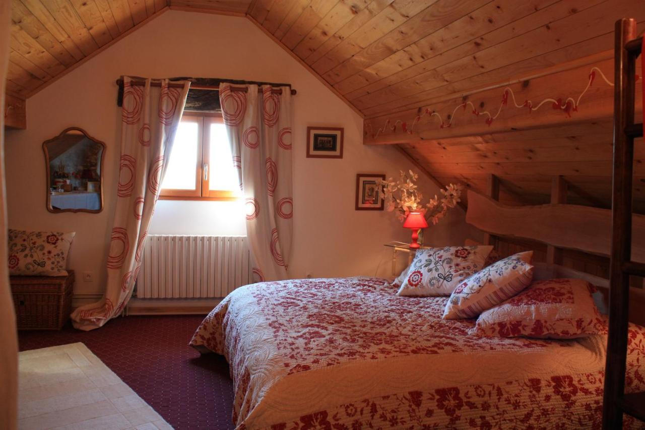 La Clairière du Moulin Bed and Breakfast Lepin-le-Lac Esterno foto